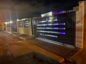 Casa moderna completa a 15 minutos del air port, Santo Domingo Este